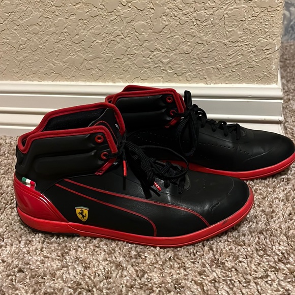 Puma Ferrari Woman shoes Size 8,5 US Black and Red - Picture 1 of 5
